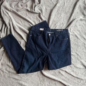 Gap 1969 dark wash jeans